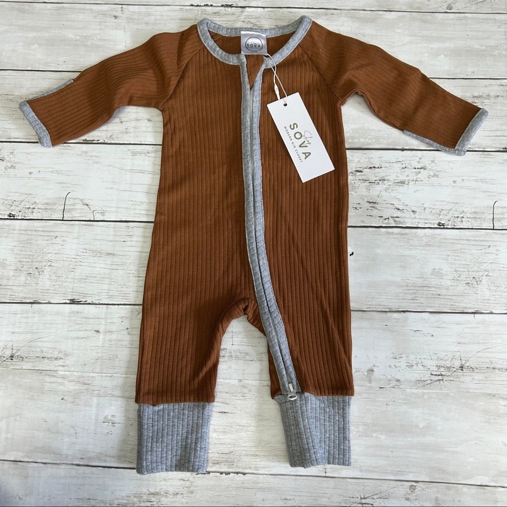 Zip up romper footless